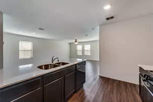 305 Falling Star Dr, Fort Worth, TX 76052 - Photo 14