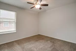 357 Coral Vine Ln, Burleson, TX 76028 - Photo 18