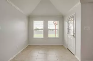 357 Coral Vine Ln, Burleson, TX 76028 - Photo 10
