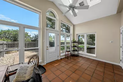1010 Chapman Road, Crawford, TX 76638 - Photo 10