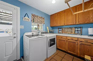 1010 Chapman Rd, Crawford, TX 76638 - Photo 24