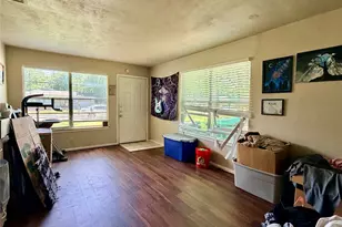 1412 Oakwood Dr, Denton, TX 76205 - Photo 2