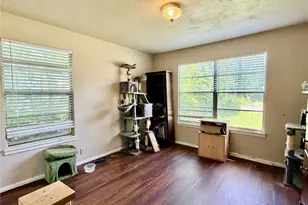 1412 Oakwood Dr, Denton, TX 76205 - Photo 6