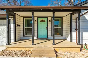 5808 Locke Ave, Fort Worth, TX 76107 - Photo 2