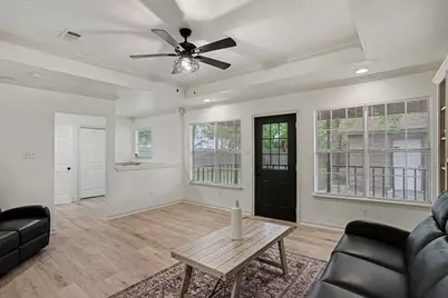 801 N 37th Street, Corsicana, TX 75110 - Photo 4