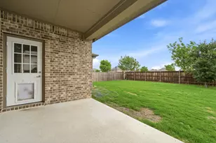 11724 Toppell Trl, Fort Worth, TX 76052 - Photo 32