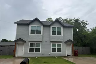 318 Henderson St, Bonham, TX 75418 - Photo 12