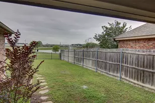3017 Trinity Lakes Dr, Fort Worth, TX 76053 - Photo 32
