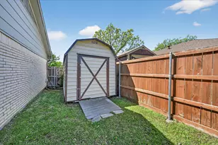 1603 Valleycrest Ln, Carrollton, TX 75006 - Photo 36