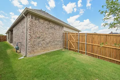 1001 Tarryhill Drive, Crowley, TX 76036 - Photo 26