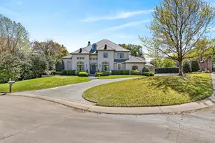 2125 Bradford Park, Fort Worth, TX 76107 - Photo 2