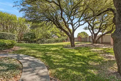 2125 Bradford Park, Fort Worth, TX 76107 - Photo 32