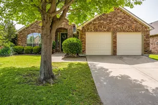 2529 Indian Hills Dr, Little Elm, TX 75068 - Photo 1