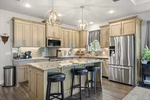 8828 Sundance Pl Ct, Granbury, TX 76049 - Photo 10