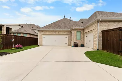 1810 Birds Fort Trail, Arlington, TX 76005 - Photo 36