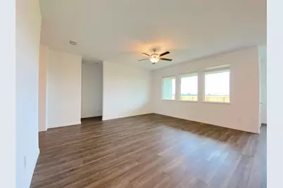 565 Pueblo Bonito Trail, Fort Worth, TX 76052 - Photo 4