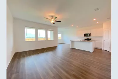 565 Pueblo Bonito Trail, Fort Worth, TX 76052 - Photo 2