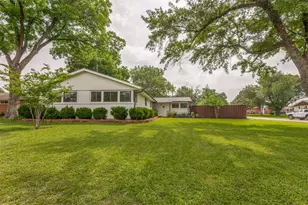 3581 Woodleigh Dr, Dallas, TX 75229 - Photo 2