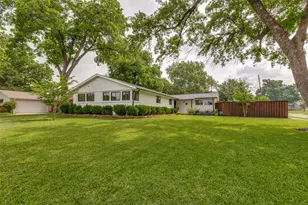 3581 Woodleigh Dr, Dallas, TX 75229 - Photo 1