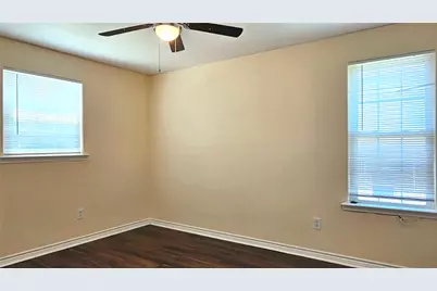 674 E Fulton Street, Van Alstyne, TX 75495 - Photo 10