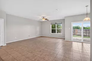 713 Sparrow Dr, Saginaw, TX 76131 - Photo 10