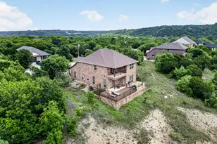 8714 Fullerton Dr, Cleburne, TX 76033 - Photo 6