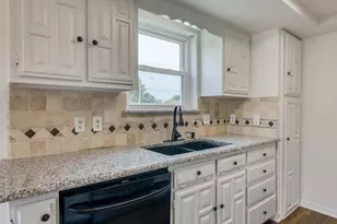 1700 Willow Vale Dr, Fort Worth, TX 76134 - Photo 12