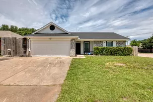 1700 Willow Vale Dr, Fort Worth, TX 76134 - Photo 4