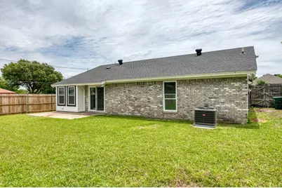 1700 Willow Vale Drive, Fort Worth, TX 76134 - Photo 20