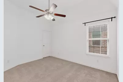 604 Warwick Boulevard, Lewisville, TX 75056 - Photo 28
