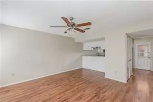 1251 Dallas Dr, Denton, TX 76205 - Photo 2