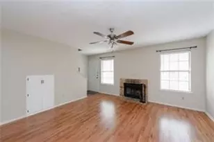 1251 Dallas Dr, Denton, TX 76205 - Photo 4