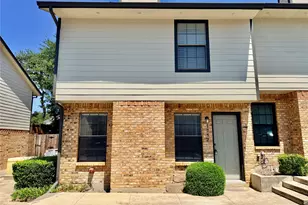 1251 Dallas Dr, Denton, TX 76205 - Photo 1