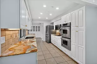 15808 Bluefire Ct, Dallas, TX 75248 - Photo 8