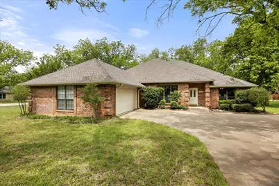 6023 Melrose Circle, Granbury, TX 76049 - Photo 2