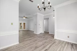 6023 Melrose Cir, Granbury, TX 76049 - Photo 4