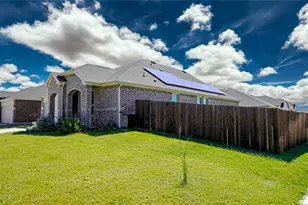 733 Alden Dr, Princeton, TX 75407 - Photo 2