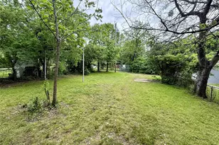 1326 W Sears St, Denison, TX 75020 - Photo 20
