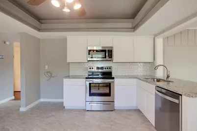1320 Cherry Hill Lane, Lewisville, TX 75067 - Photo 10