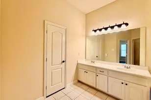 921 Raleigh Path Rd, Denton, TX 76208 - Photo 12