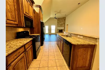 921 Raleigh Path Road, Denton, TX 76208 - Photo 4