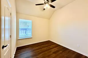 921 Raleigh Path Rd, Denton, TX 76208 - Photo 16
