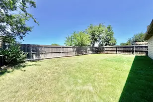 921 Raleigh Path Rd, Denton, TX 76208 - Photo 20