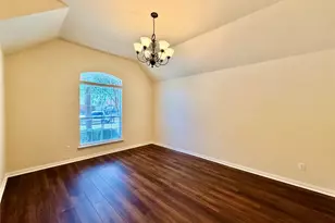 921 Raleigh Path Rd, Denton, TX 76208 - Photo 2