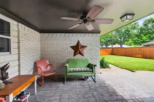 6233 Crestmont Dr, Dallas, TX 75214 - Photo 26
