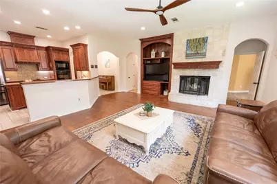 735 Sleepy Hollow Lane, Valley View, TX 76272 - Photo 6