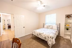735 Sleepy Hollow Ln, Valley View, TX 76272 - Photo 18
