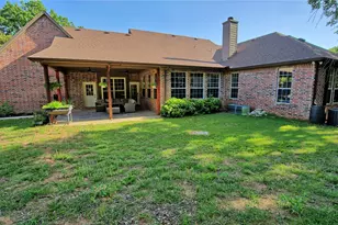 735 Sleepy Hollow Ln, Valley View, TX 76272 - Photo 4