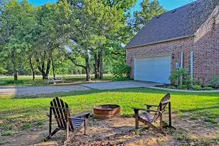 735 Sleepy Hollow Ln, Valley View, TX 76272 - Photo 28