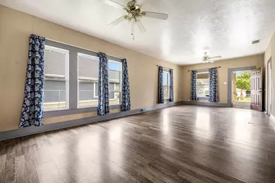 719 W Tarleton Street, Stephenville, TX 76401 - Photo 4